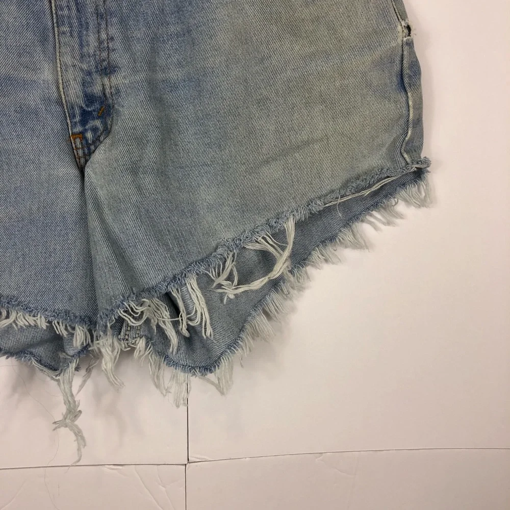 Vintage High Waisted Denim Shorts Sz 36 - Picture 4 of 7